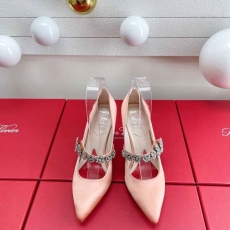 Roger Vivier flat shoes